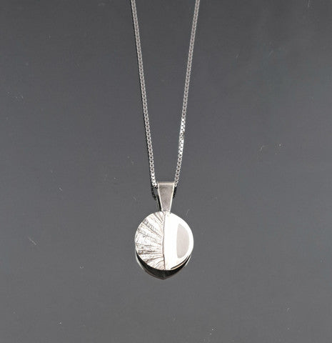 Heijastus necklace, eco-silver