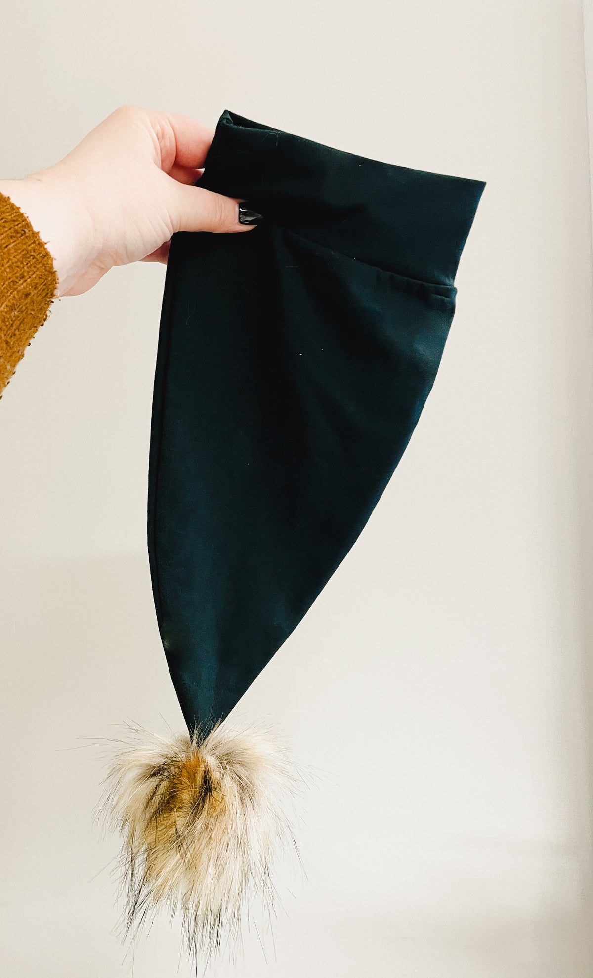 Elf hat with tassel (various sizes and colors)
