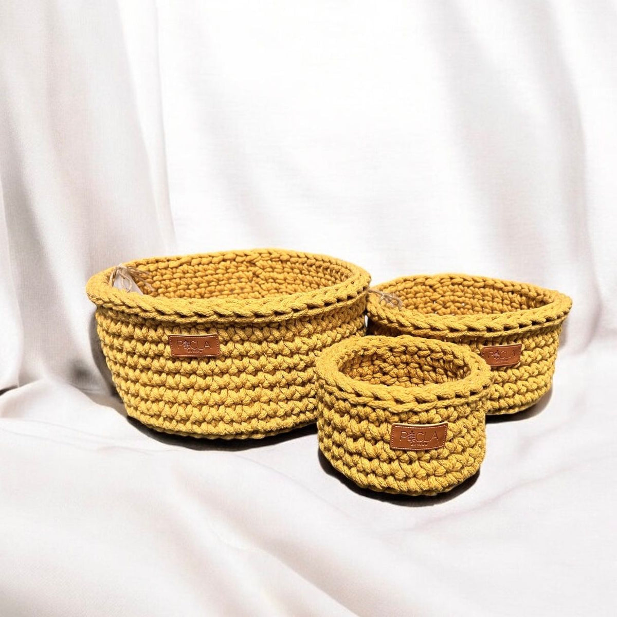 Decorative basket, crocheted (various colors)