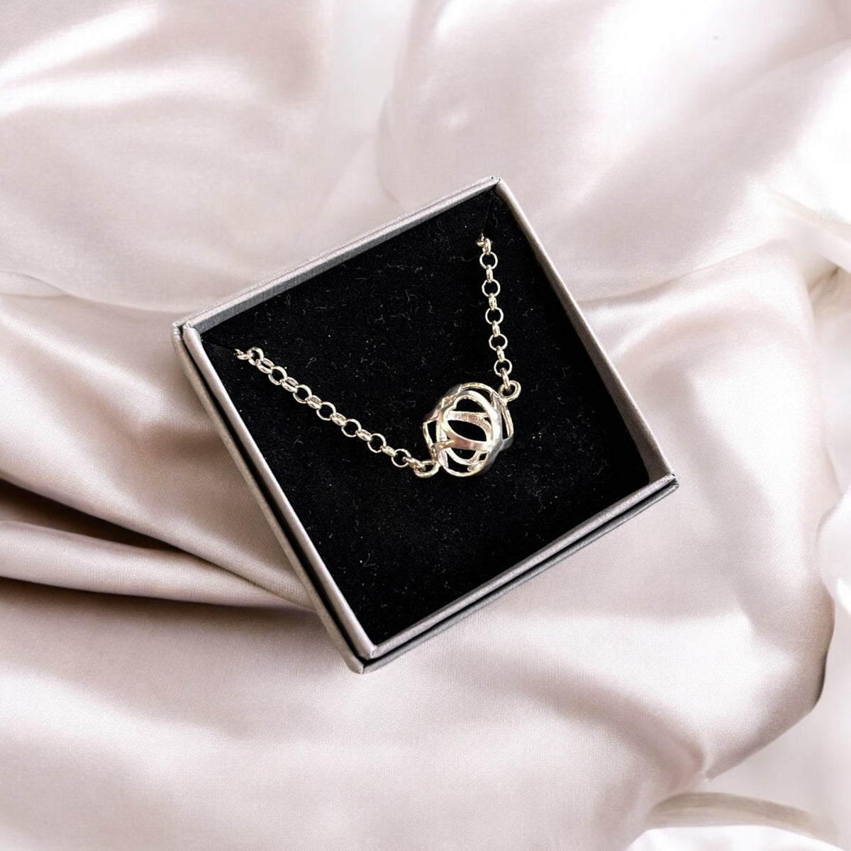 Heart bracelet, silver