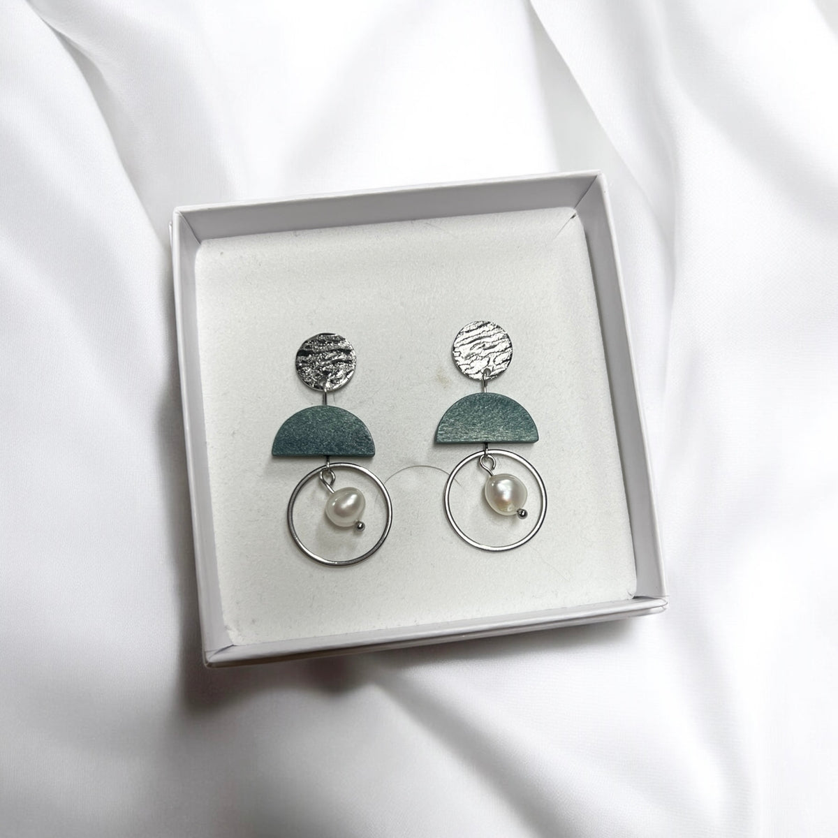 Lina earrings (different colors)
