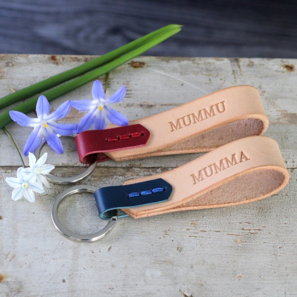 Trleatherdesigns avaimenperä x Kaarnavilla 