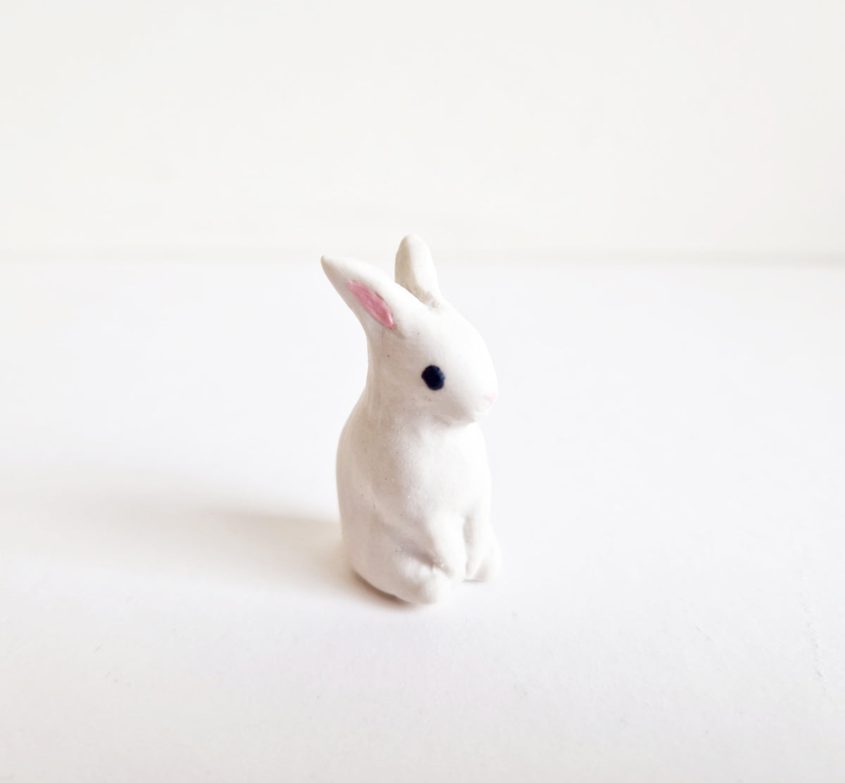 Pieni pupu, keraaminen minifiguuri
